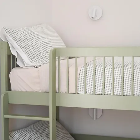 The Island Nest Apartman *
