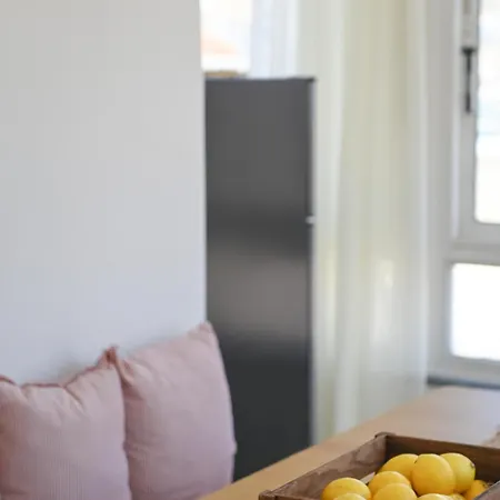 The Island Nest Apartman