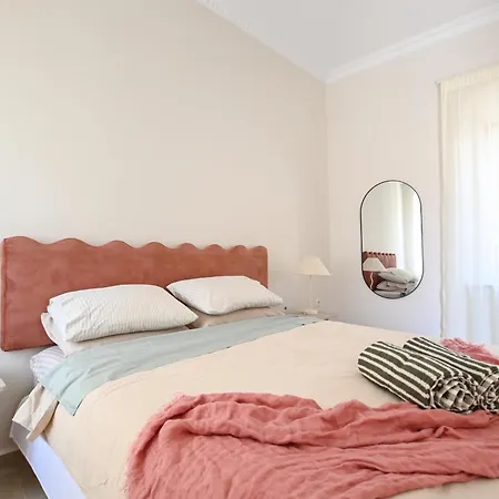 The Island Nest Apartman